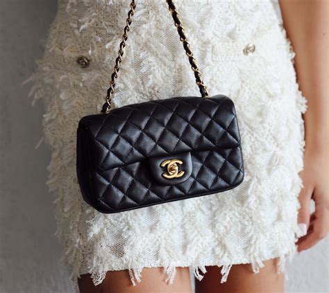 chanel classic flap strap length|chanel classic flap 25cm.